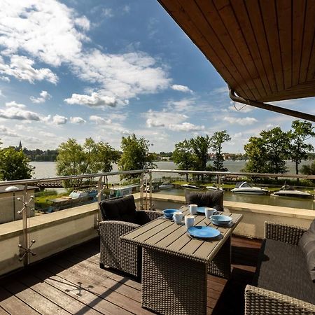 Rezydencje Willa Port Apartamenty Antinori 奥斯特罗达 外观 照片